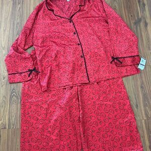 NWT Morgan Taylor red heart silky long sleeve pajama set size 2 XL two-piece pan